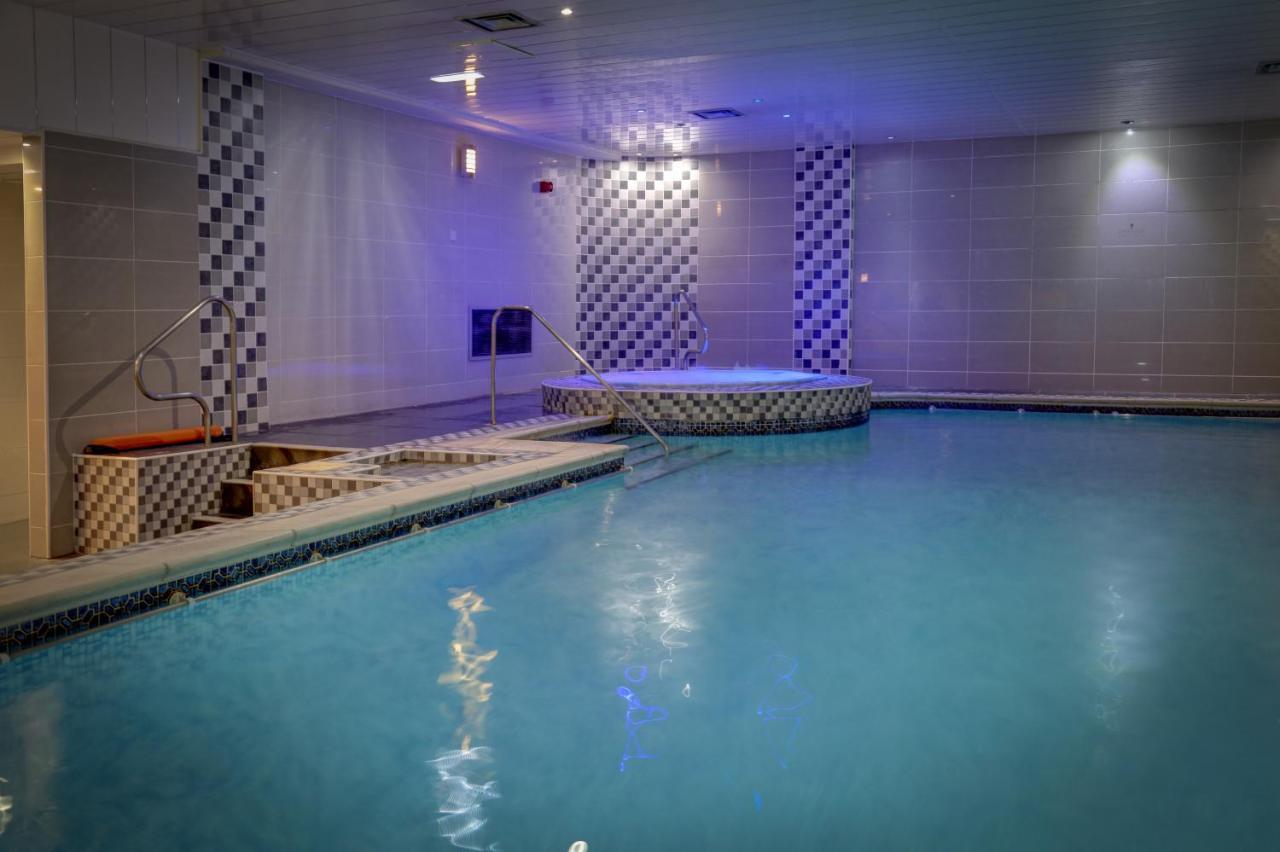 Burnley North Oaks Hotel And Leisure Club Dış mekan fotoğraf