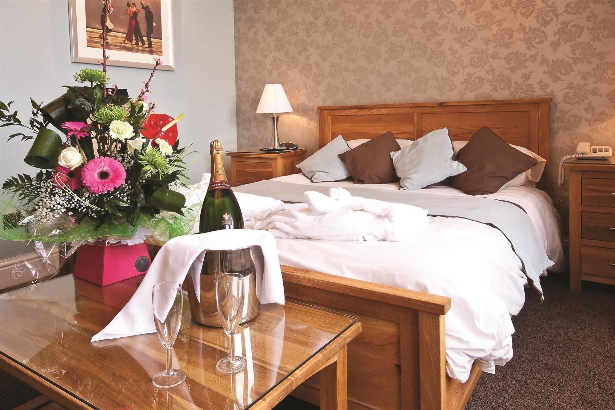 Burnley North Oaks Hotel And Leisure Club Oda fotoğraf