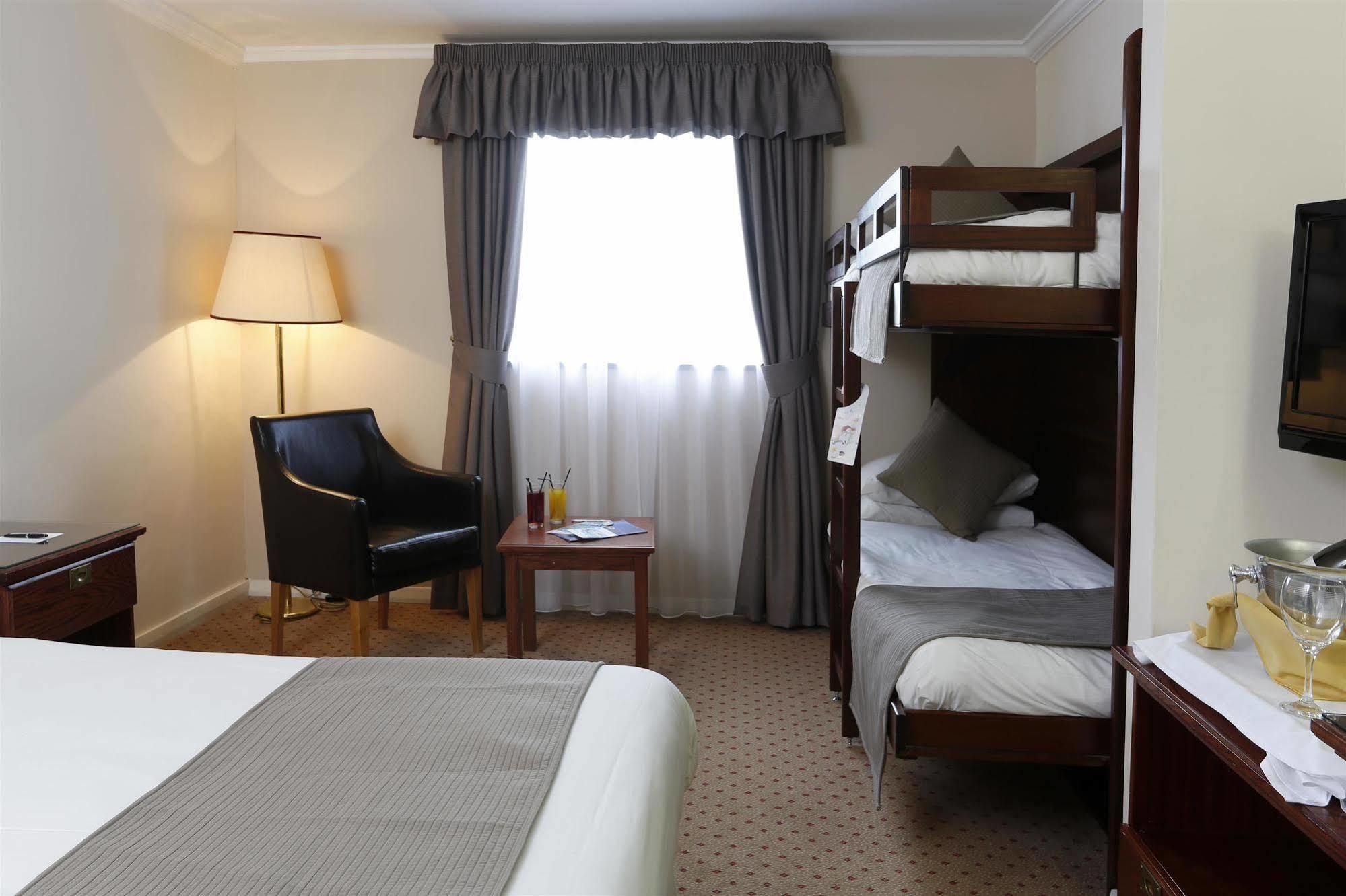 Burnley North Oaks Hotel And Leisure Club Dış mekan fotoğraf